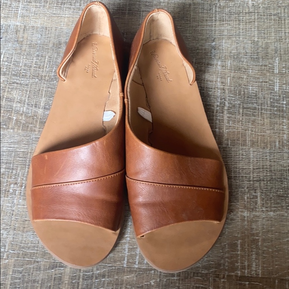 Tan leather sandals
